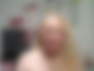 Live cam show with emperatrizmessy - Green Eyes on nudelive.tv