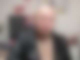 Live cam show with emperatrizmessy - Green Eyes on Cam Slut
