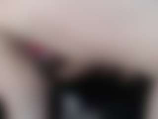 Live cam show with emperatrizmessy - Hairy Pussy MILF on Camming Site