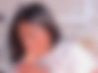 Live cam show with Julianna-Smith - HD on Chatstar
