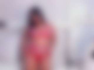 Live cam show with Julianna-Smith - Petite on friskycurves.com