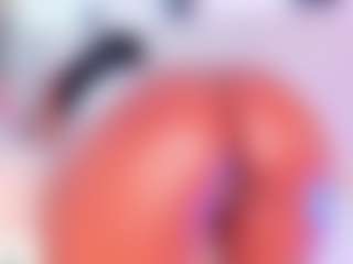 Live cam show with Julianna-Smith - Petite on sexylive.show