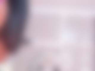 Live cam show with Julianna-Smith - Petite on Dolls Live