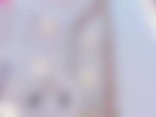 Live cam show with Julianna-Smith - Petite on CamClone
