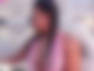 Live cam show with Julianna-Smith - Ebony Petite on Camversity | colombia