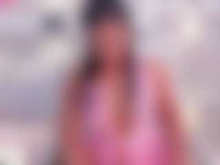 Live cam show with Julianna-Smith - Black Amateur on Lustler