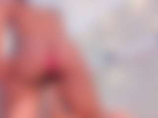 Live cam show with Julianna-Smith - Bikini on infinitiblacc.com