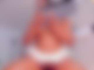 Live cam show with Julianna-Smith - Shaved Pussy on Camming Site