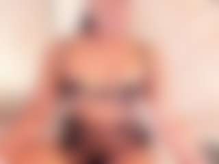 Live cam show with Julianna-Smith - Ebony Teen (18+) on Camsoda | colombia
