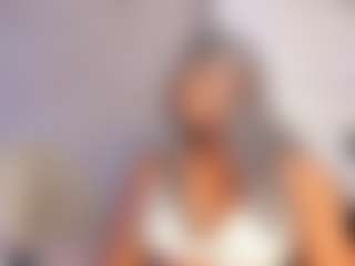 Live cam show with Julianna-Smith - Bikini on SpunkLive