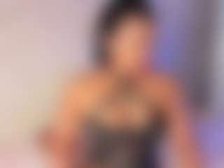 Live cam show with Julianna-Smith - Cowgirl on luckytryst.com