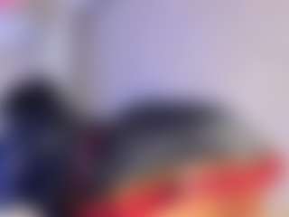 Live cam show with Julianna-Smith - Bedroom Black on Gym Cam Girls