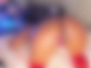 Live cam show with Julianna-Smith - Black Lush on TottyGirls