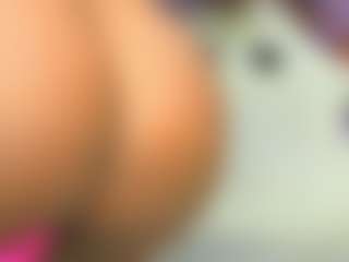 Julianna-Smith's Live Sex Cam Show