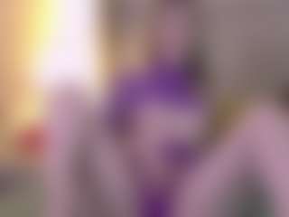 Live cam show with Serena - Small Tits on Dare Cams