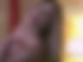 Live cam show with Serena - Camel Toe on fapnchat
