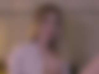 Live cam show with Serena - College on AdultVida.com