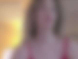 Live cam show with Serena - Camel Toe on Milfs Live
