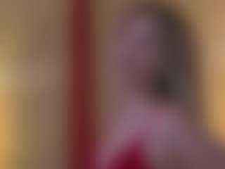 Live cam show with Serena - College on Streamer API