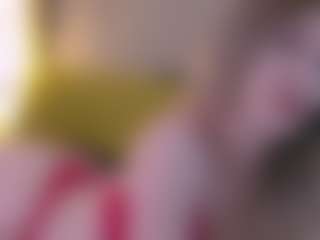 Live cam show with Serena - Solo on AdultVida.com