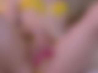 Live cam show with Serena - Bedroom Red Hair on Camming Site