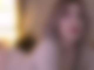 Live cam show with Serena - Colombia MILF on Camsoda