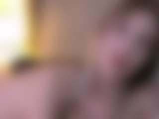 Live cam show with Serena - College on Camsoda