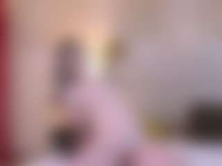 Live cam show with Serena - Amateur on CamwithHer