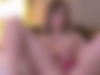Live cam show with Serena - Foot Fetish on AdultVida.com