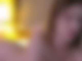 Live cam show with Serena - College on Camming Site