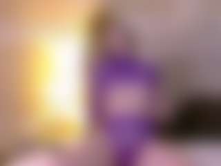 Live cam show with Serena - Red Hair Amateur on SmokeAndPoke
