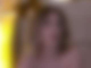 Live cam show with Serena - College Latina on Camsoda