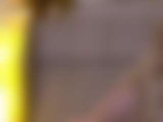 Live cam show with Serena - Camel Toe on SquirtSoMuch