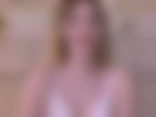 Live cam show with Serena - Amateur on Camsoda