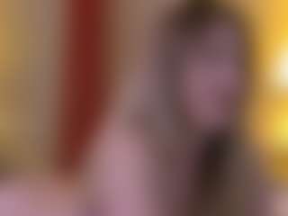 Live cam show with Serena - Shaved Pussy on Camsoda