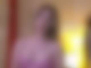 Live cam show with Serena - Spank Red Hair on camwithhim.com