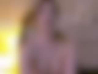 Live cam show with Serena - Red Hair on AdultVida.com