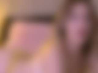 Live cam show with Serena - Green Eyes on Camsoda