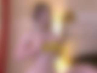 Live cam show with Serena - Tease on Camsoda