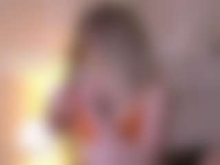 Live cam show with Serena - Spank Red Hair on SmokeAndPoke