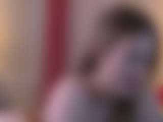 Live cam show with Serena - Blowjob on studioflirtlive.com