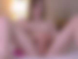 Live cam show with Serena - Solo on Camsoda