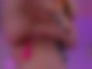 Live cam show with Anna_Lure - Green Eyes on Milf Play