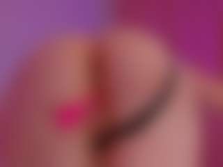 Live cam show with Anna_Lure - Drinking on AdultVida.com