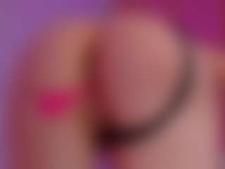 Live cam show with Anna_Lure - Tease Red Hair on Camsoda Late Night