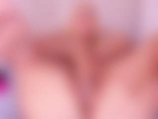 Live cam show with carolina-foxx - Chubby on SquirtSoMuch