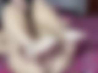 Live cam show with Daisy Love - BBW on StripNow