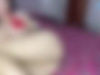 Live cam show with Daisy Love - Handjob on Mixed Magazine Live