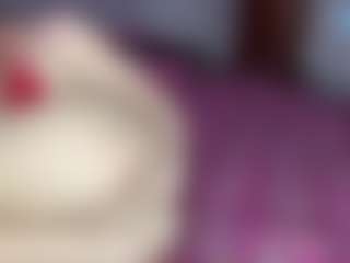 Live cam show with Daisy Love - Bedroom on TeamSkeetLive