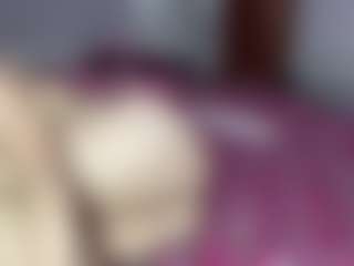 Live cam show with Daisy Love - Cute on Milfs Live